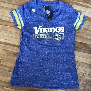 NWT NFL Vikings XL Split Neck Tee